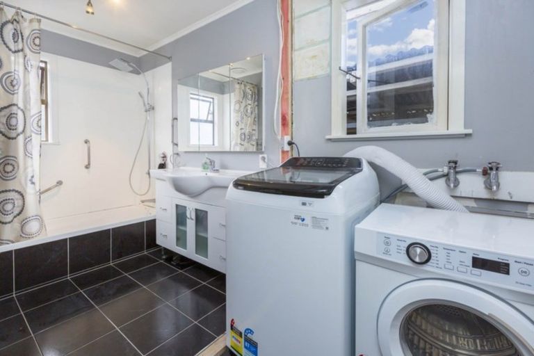 Photo of property in 16 Richard Grove, Stokes Valley, Lower Hutt, 5019