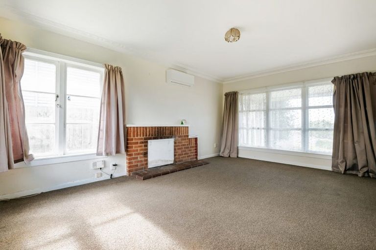 Photo of property in 518 Glenfield Road, Bayview, Auckland, 0629