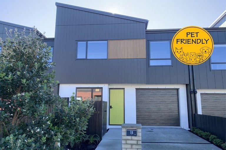 Photo of property in 18 Hema Road, Hobsonville, 0616