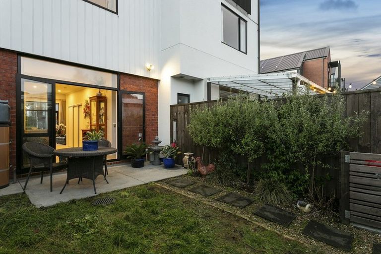 Photo of property in 123 Hobsonville Point Road, Hobsonville, Auckland, 0616