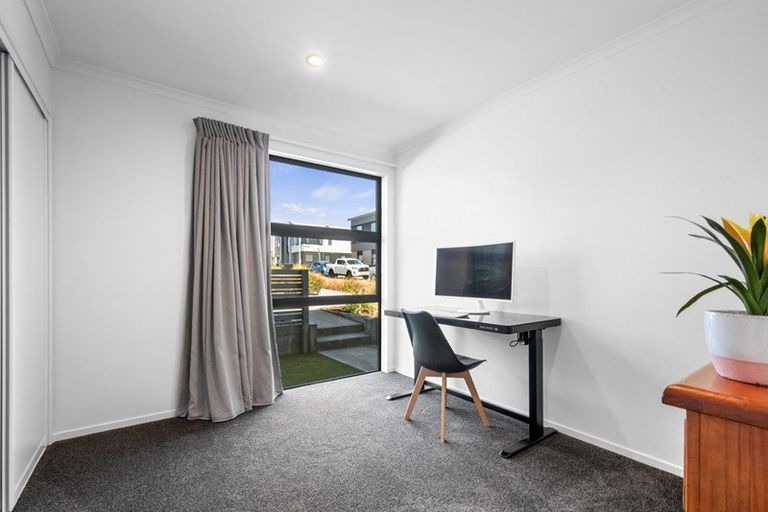 Photo of property in 1 Kaiwawao Lane, Hobsonville, Auckland, 0616