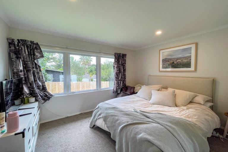 Photo of property in 21 Castleton Street, Birkdale, Auckland, 0626