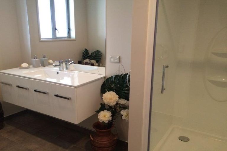 Photo of property in 12a Alpha Close, Wanaka, 9305