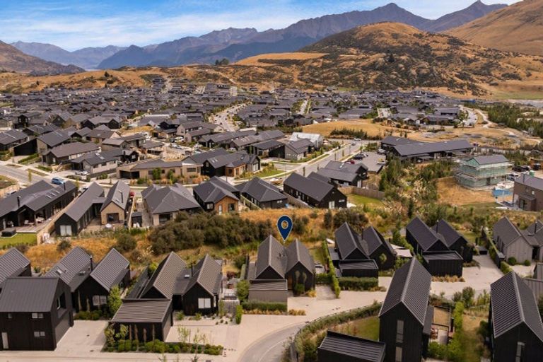 Photo of property in 15 Mckenzies Shute, Jacks Point, Queenstown, 9371