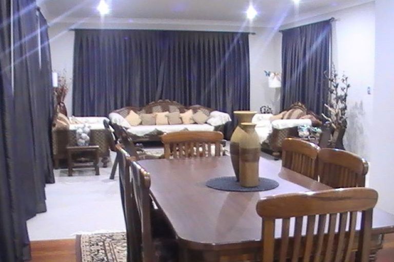 Photo of property in 28 Kaseng Place, East Tamaki Heights, Auckland, 2016