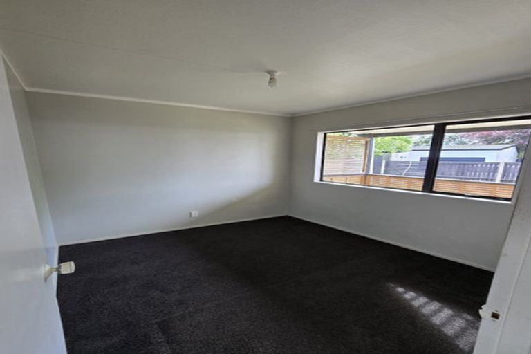 Photo of property in 73 Martin Road, Paraparaumu Beach, Paraparaumu, 5032
