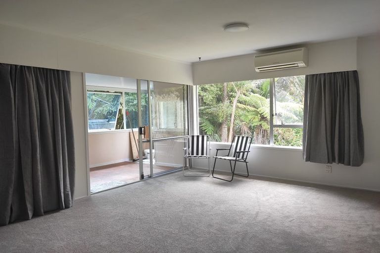Photo of property in 2/19 Capilano Place, Glenfield, Auckland, 0629