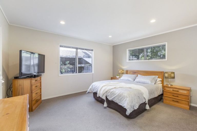 Photo of property in 1 Montmere Avenue, Te Atatu Peninsula, Auckland, 0610