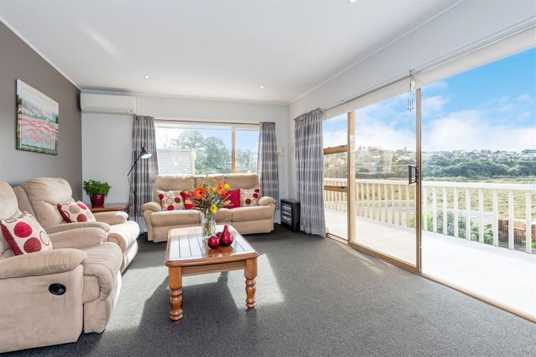 Photo of property in 26 Realm Place, Massey, Auckland, 0614
