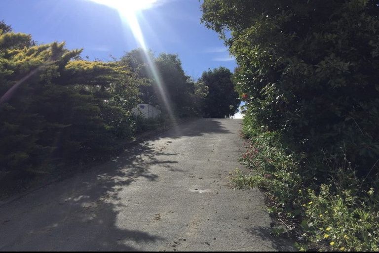 Photo of property in 6 Westmere Lane, Mount Pleasant, Christchurch, 8081