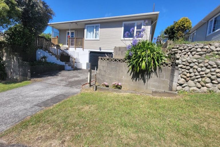 Photo of property in 1 Fraser Avenue, Johnsonville, Wellington, 6037