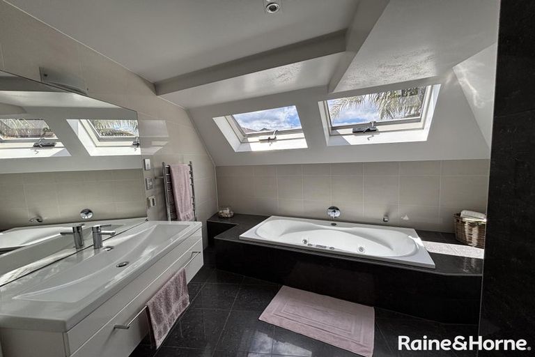 Photo of property in 6 Grace Avenue, Mount Maunganui, 3116