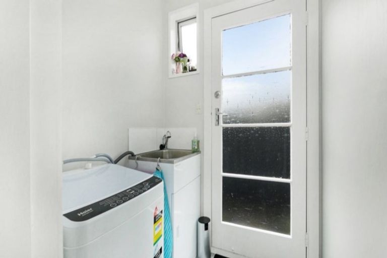 Photo of property in 11 Chipping Lane, Redwood, Christchurch, 8051