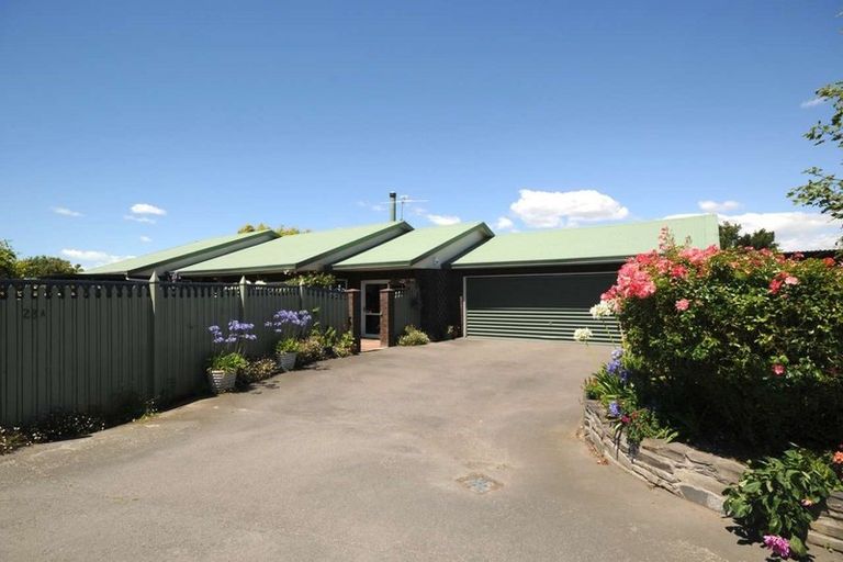 Photo of property in 28a Connemara Drive, Northwood, Christchurch, 8051