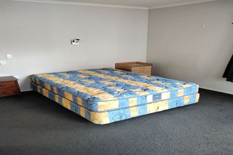 Photo of property in 665 Pioneer Highway, Highbury, Palmerston North, 4412