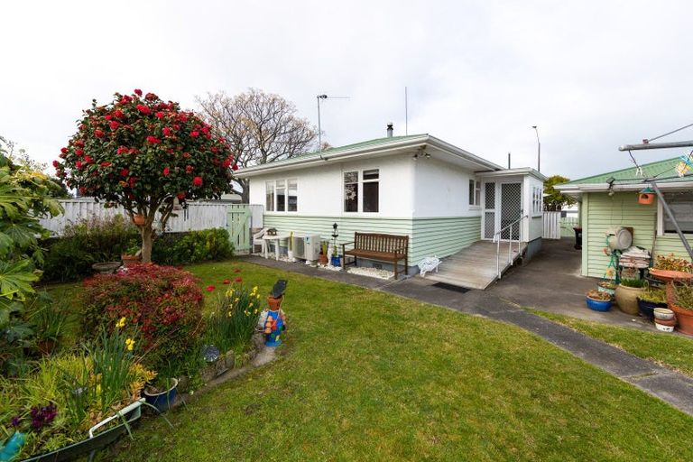 Photo of property in 3 Wycliffe Street, Onekawa, Napier, 4110