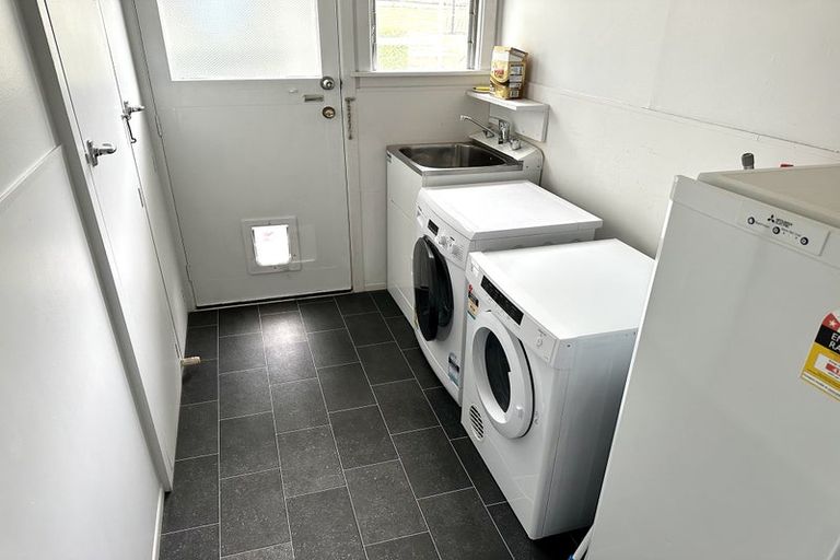 Photo of property in 16 Clyde Carr Crescent, Waimataitai, Timaru, 7910