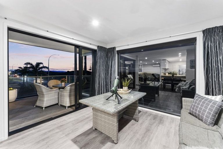 Photo of property in 972 Papamoa Beach Road, Papamoa Beach, Papamoa, 3118