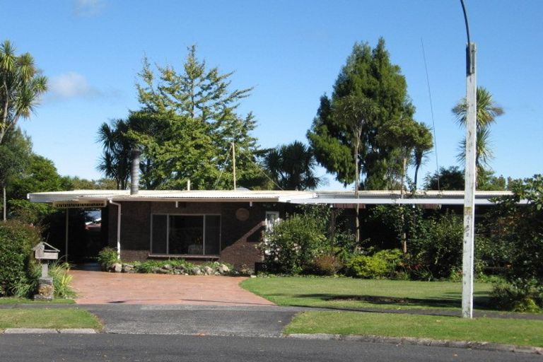 Photo of property in 8 Benmohr Place, Tokoroa, 3420