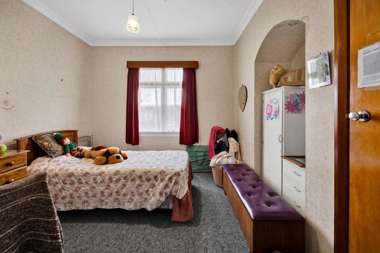 Photo of property in 30 Graham Street, Eltham, 4322