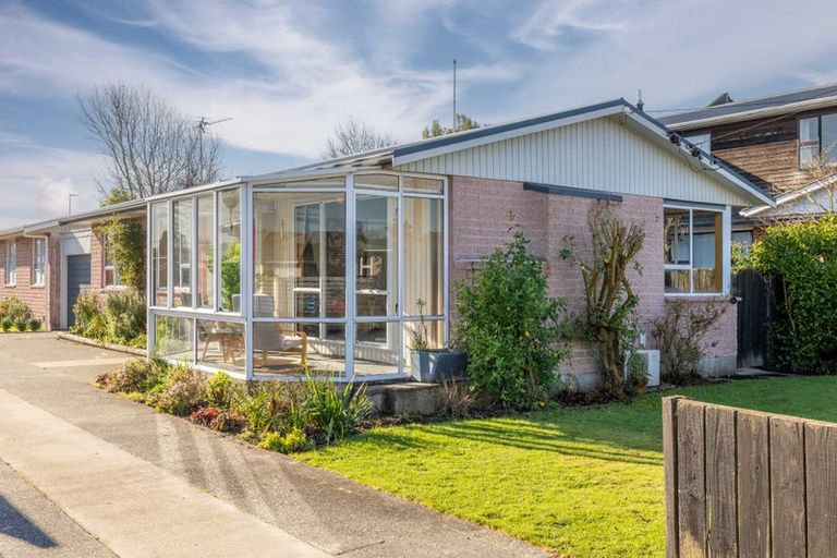 Photo of property in 51 Wingate Street, Redwood, Christchurch, 8051
