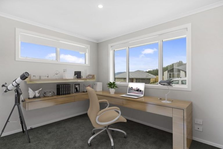 Photo of property in 10 Schooner Drive, Whitby, Porirua, 5024