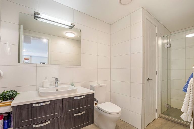 Photo of property in 162 Landmark Terrace, Orewa, 0931