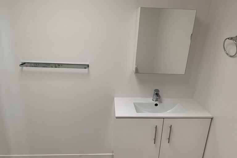 Photo of property in 34b/3 Harley Close, Hauraki, Auckland, 0622