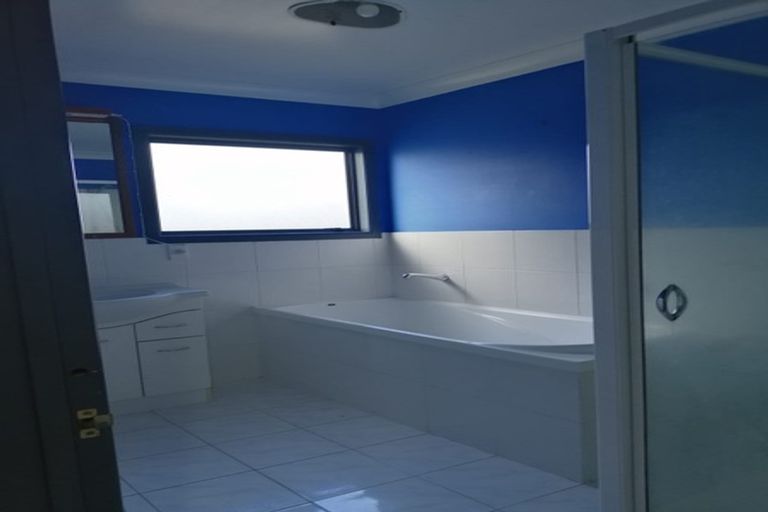 Photo of property in 295a Glengarry Road, Glen Eden, Auckland, 0602