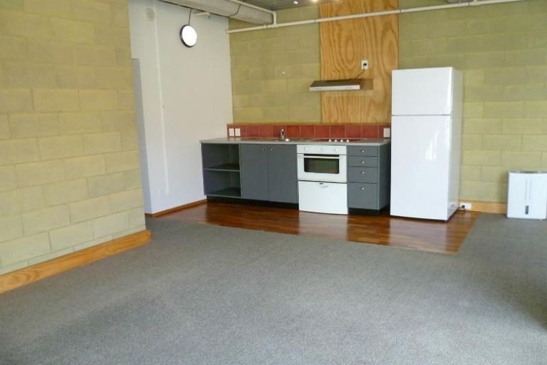 Photo of property in First House Apartments, 2/4 Frederick Street, Te Aro, Wellington, 6011