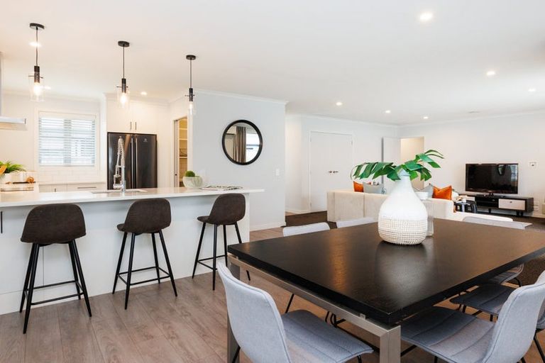 Photo of property in 30 Freedom Drive, Kelvin Grove, Palmerston North, 4414