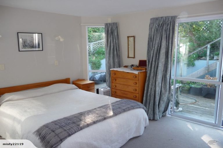 Photo of property in 12 Bristow Place, Karori, Wellington, 6012