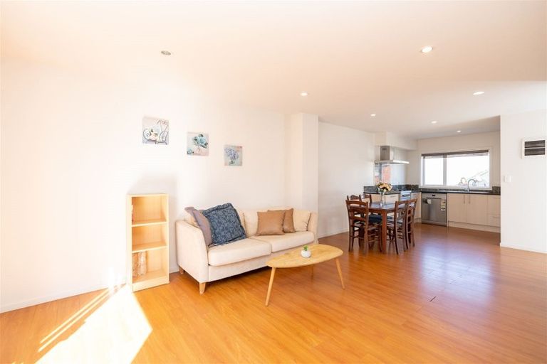 Photo of property in 1u3 June Place, Hamilton East, Hamilton, 3216