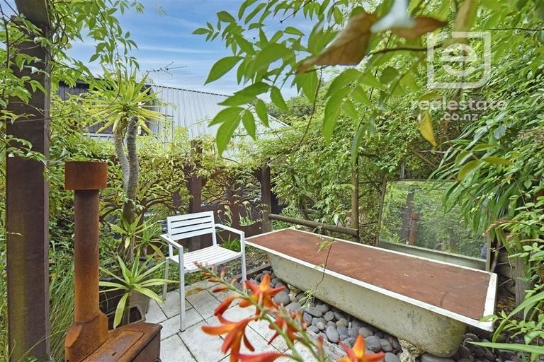 Photo of property in 16 Zephyr Terrace, Governors Bay, 8971