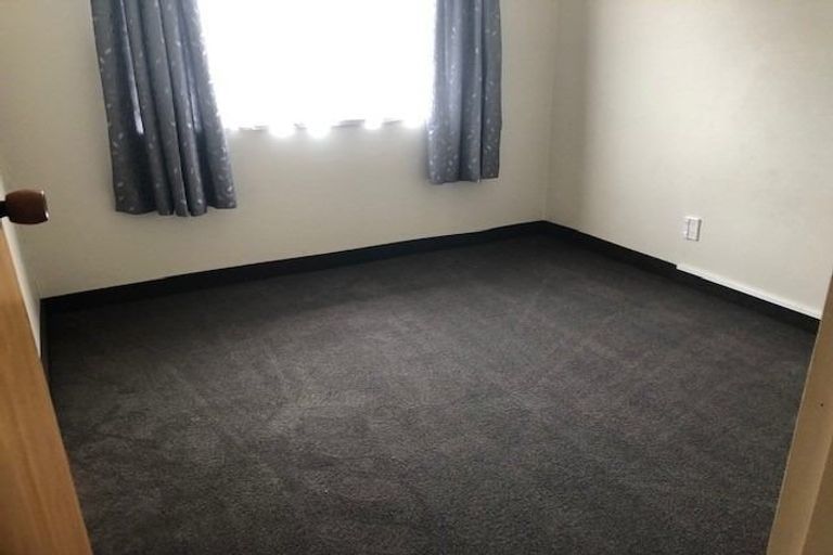 Photo of property in 33 Lupin Road, Otaki, 5512