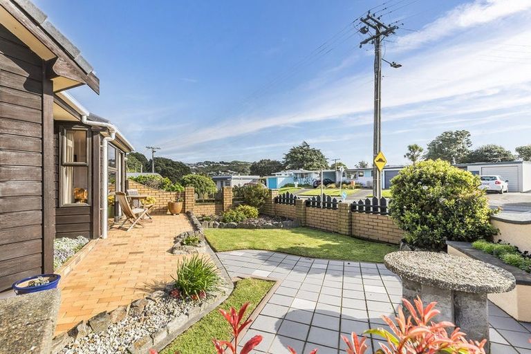 Photo of property in 4-u1 Richard Street, Titahi Bay, Porirua, 5022