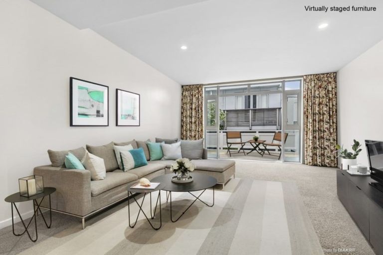 Photo of property in Victoria Villas, 43/35u Pirie Street, Mount Victoria, Wellington, 6011