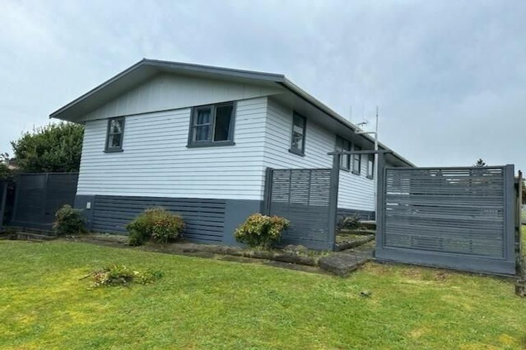 Photo of property in 57 Elizabeth Drive, Tokoroa, 3420