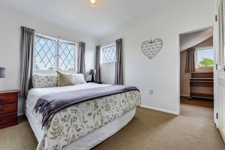 Photo of property in 43 Chedworth Avenue, Chedworth, Hamilton, 3210