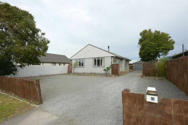 Photo of property in 14 Griffiths Avenue, Linwood, Christchurch, 8062