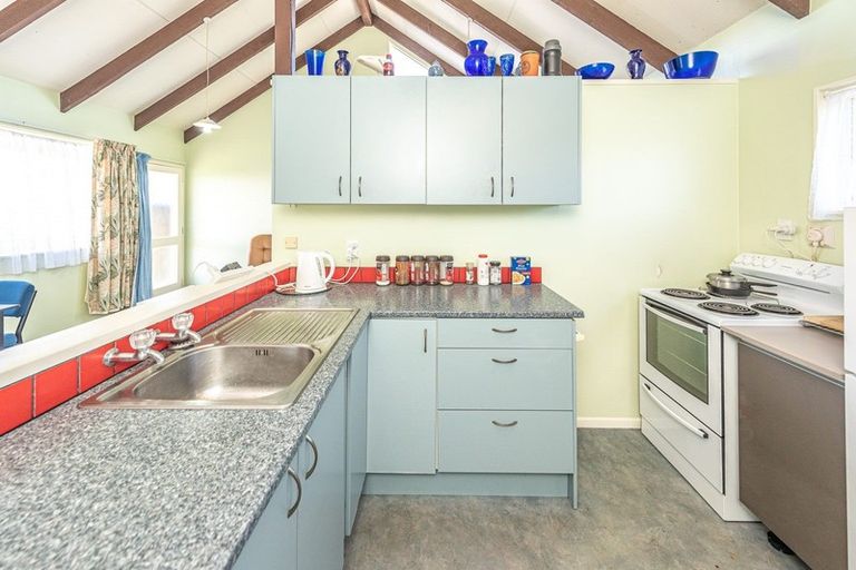 Photo of property in 21b Karewa Street, Castlecliff, Whanganui, 4501
