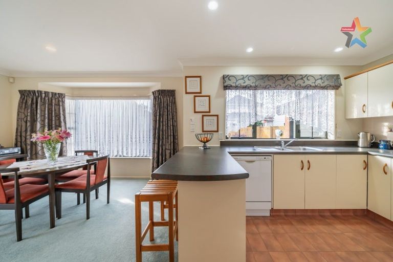 Photo of property in 2/25 Mills Street, Boulcott, Lower Hutt, 5010