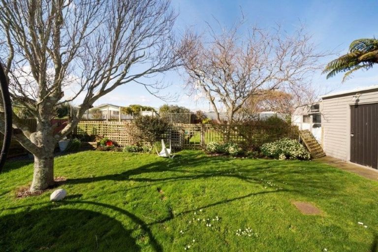 Photo of property in 28 Hunter Street, Hawera, 4610