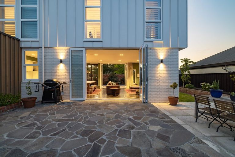 Photo of property in 51 Jeffreys Road, Bryndwr, Christchurch, 8052