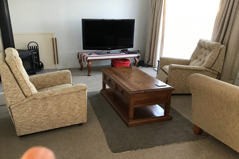 Photo of property in 19 Faram Place, Massey, Auckland, 0614