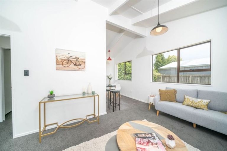 Photo of property in 92c/2 Englefield Road, Northwood, Christchurch, 8051