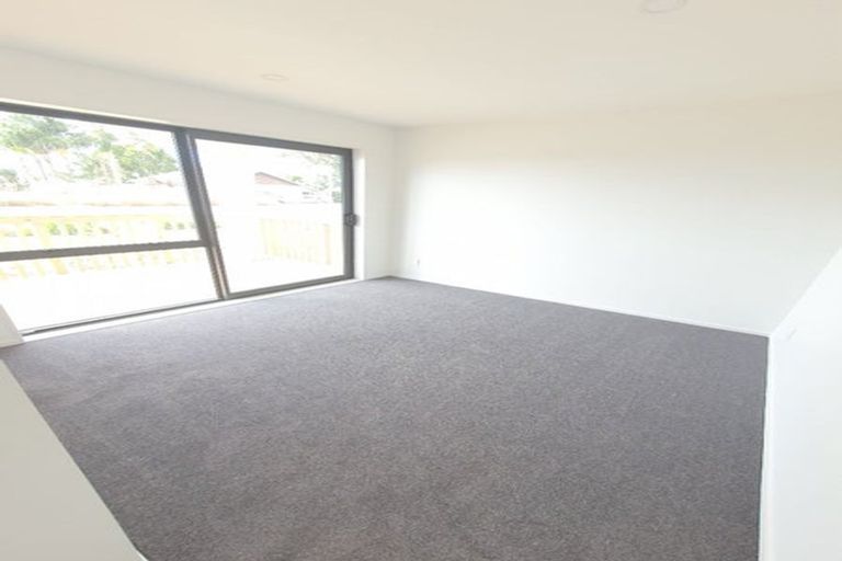 Photo of property in 8a Auranga Drive, Karaka, Papakura, 2113