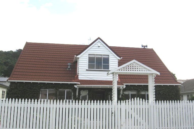 Photo of property in 56 Inglis Street, Seatoun, Wellington, 6022