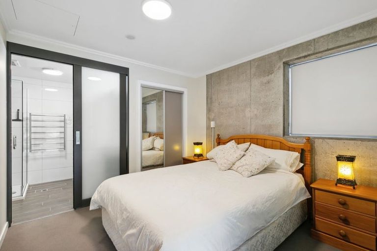 Photo of property in Frame Apartments, 702/111u Molesworth Street, Thorndon, Wellington, 6011