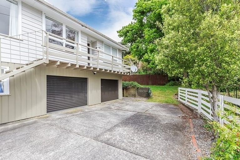 Photo of property in 57 Larsen Crescent, Tawa, Wellington, 5028